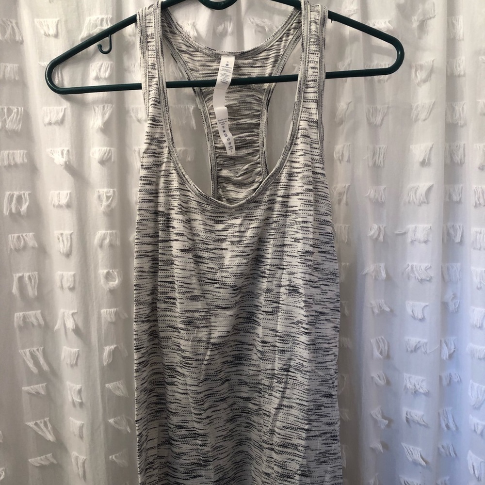 Black and white lululemon tank top